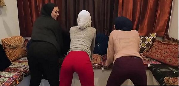  Muslim teen bride and arabian BFFs use a BBC stripper